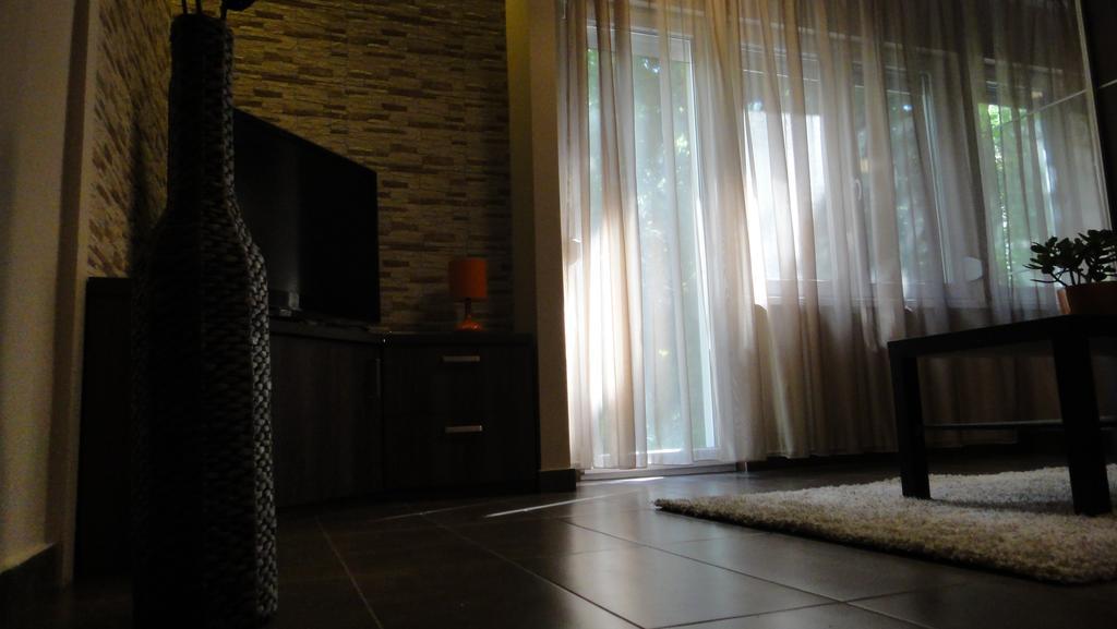 Mgtels Apartman - With Private Parking Budapest Extérieur photo