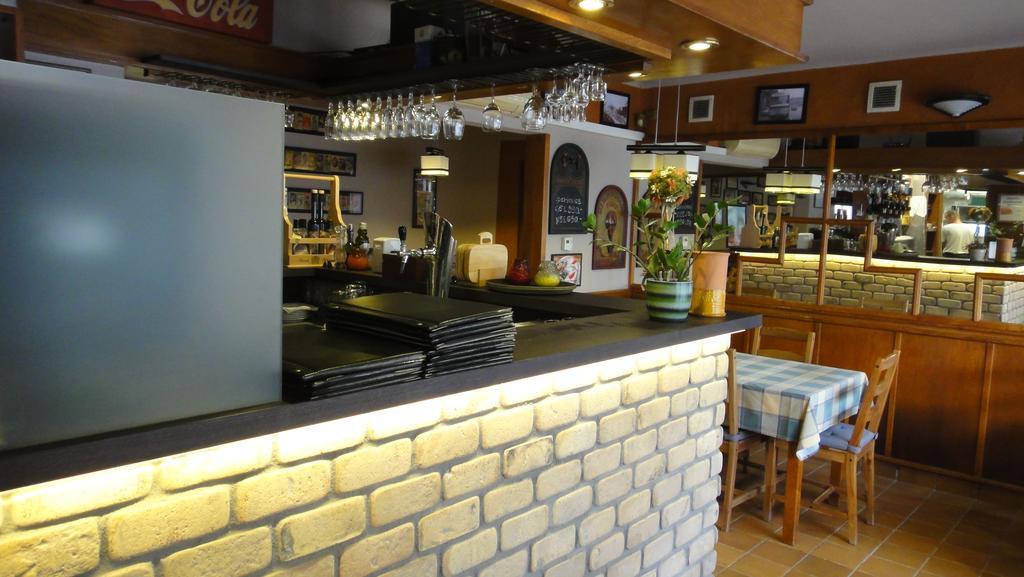 Mgtels Apartman - With Private Parking Budapest Extérieur photo