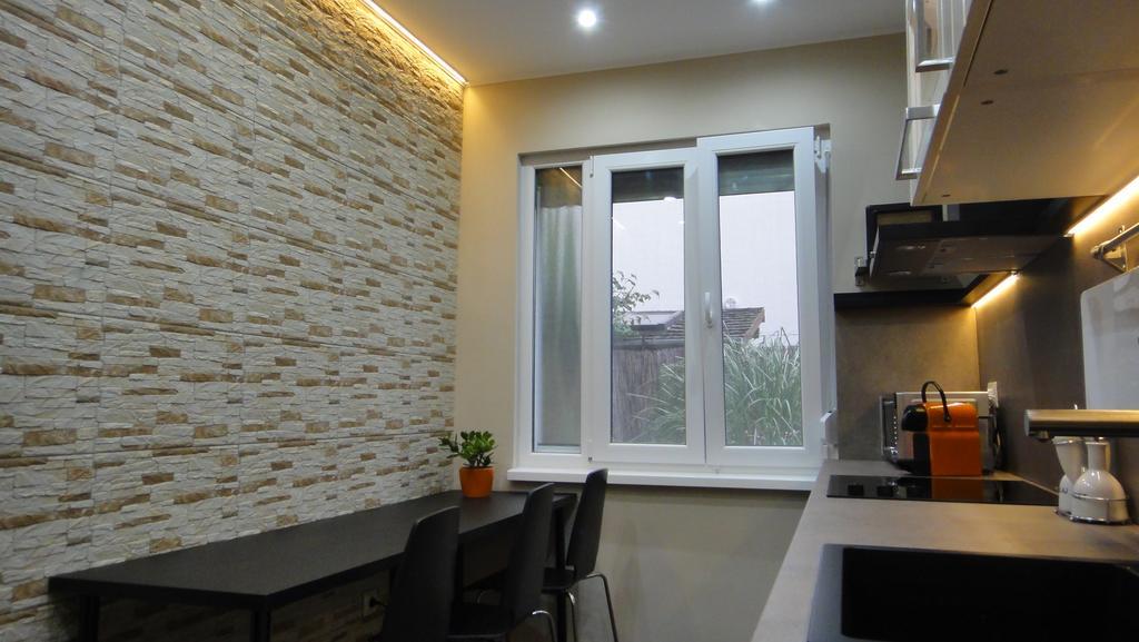 Mgtels Apartman - With Private Parking Budapest Extérieur photo