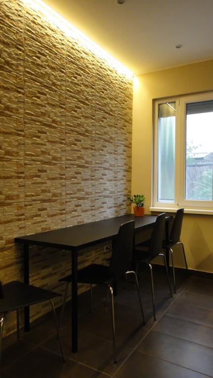 Mgtels Apartman - With Private Parking Budapest Extérieur photo