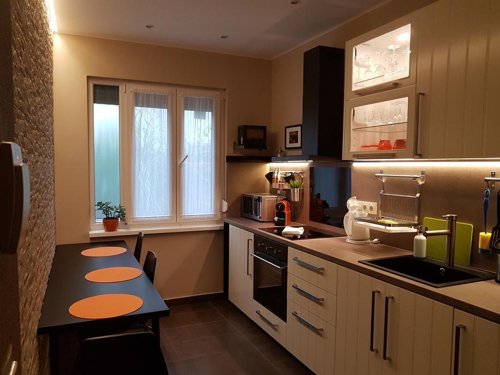 Mgtels Apartman - With Private Parking Budapest Extérieur photo